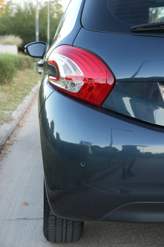 Peugeot 208 1.6 Allure Touchscreen