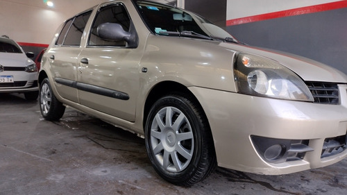 Imagen 5 de 13 de Renault Clio 1.2 Authentique Pack I 75cv 2011