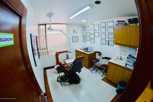 Vendo Comercial En Santa Barbara(bogota) Mls 21-159