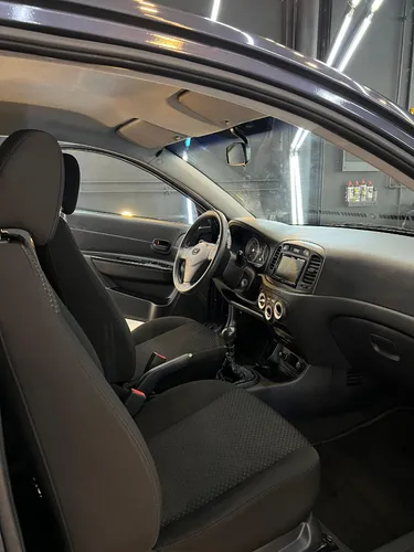 Hyundai Accent 1.4 Gls 4 p