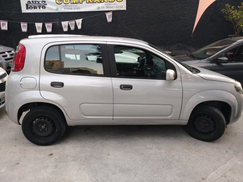 Uno 1.0 Evo Vivace 8v Flex 4p Manual