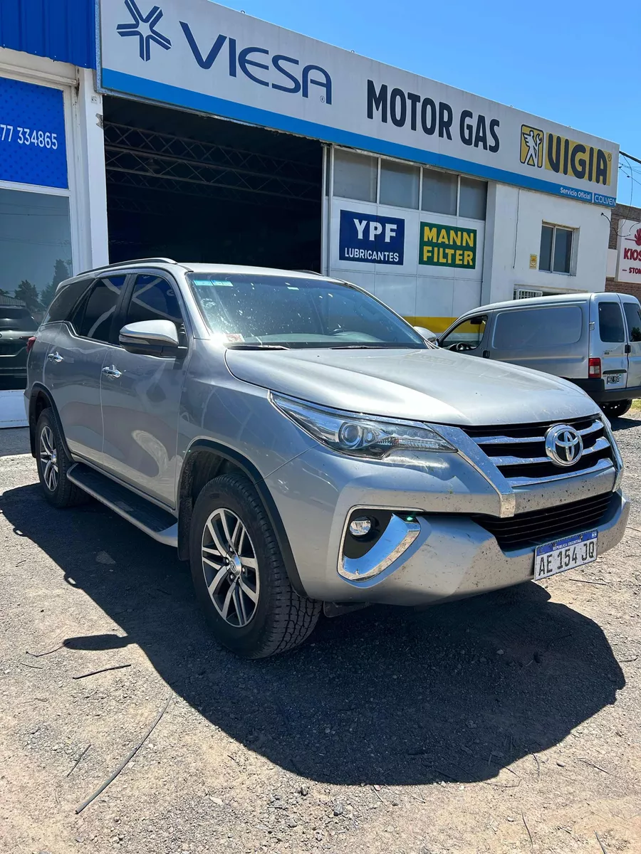 Toyota SW4 2.8 Srx 177cv 4x4 7as At