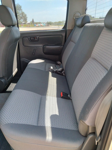Imagen 10 de 12 de Toyota Hilux 4x2dx Pack 2.5