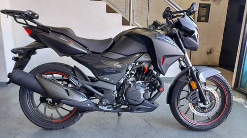 Imagen 2 de 21 de Hero Hunk 190r 0km 2023 Fi Abs Financiada Ap Motos Ns200 Tvs