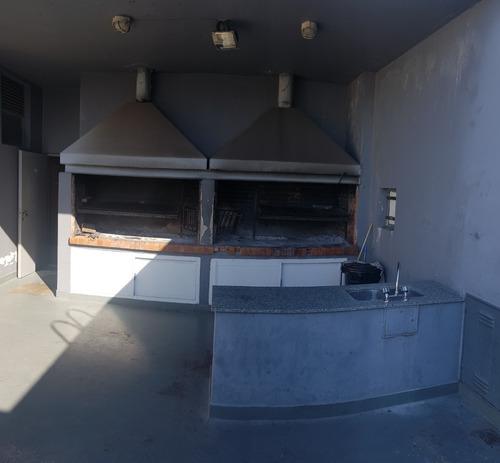 Imagen 8 de 10 de 2 Amb *excelente* Cocina Separada - Lavadero - Piscina - Parrilla
