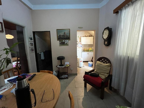 Abuelito Dime Tu - Tipo Casita Todo En Bajos Con Patio