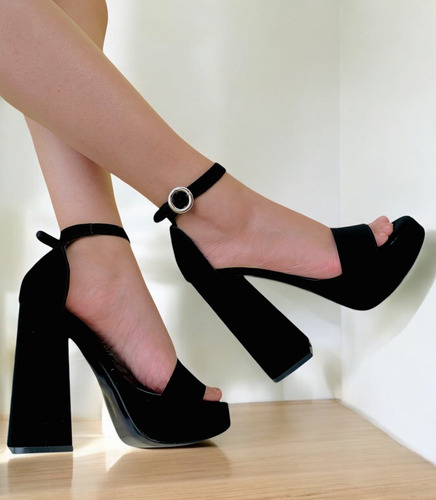 Zapatillas De Mujer Variadas De Moda Con Estilo Casual