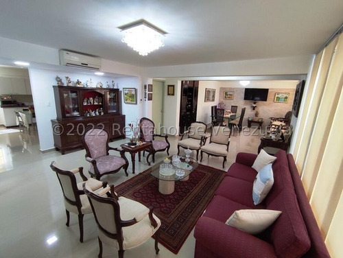 Se Vende Apartamento En Altamira Mls #25-3446