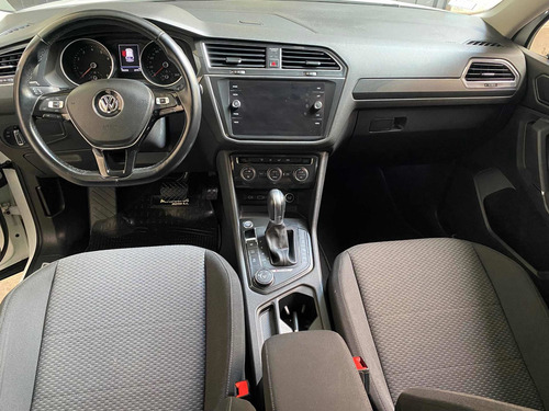Imagen 7 de 15 de Volkswagen Tiguan Allspace 2018 2.0 Tsi Comfortline Dsg