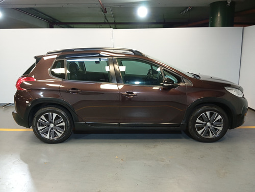 Peugeot 2008 1.6 Feline
