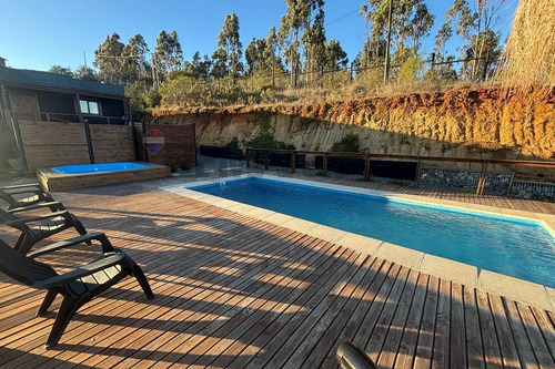 Parcela Con 2 Casas Y Vista A La Montaña