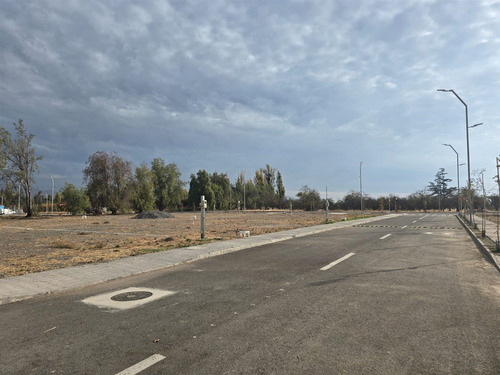 Sitio 500m2 En Venta En Pirque, Condominio Los Almendros