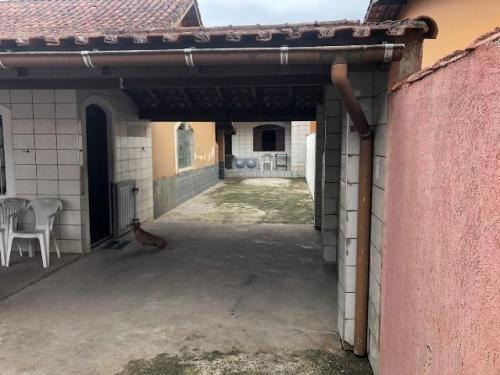 Imagem 9 de 12 de Linda Casa Com Piscina No Bairro Cibratel 2 Com Escritura
