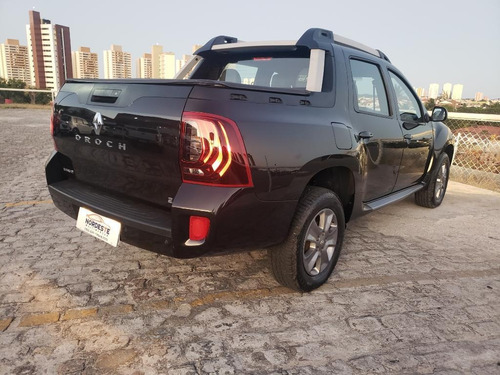 Duster Oroch Dyna. 2.0 Hi-flex 16v Aut.