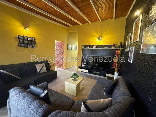 Fredxia Castillo Vende Bella Hermosa Casa En Cabudare # 26-233