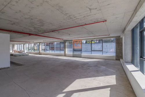 Oficina En Venta Sobre Rambla
