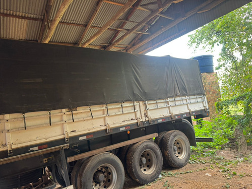 Carreta Randon Graneleira Com Pneu E Assoalho De Chapa