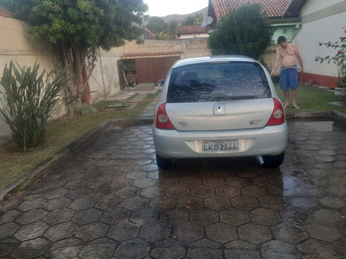 Imagem 11 de 11 de Renault Clio 2008 1.0 16v Authentique Hi-flex 5p
