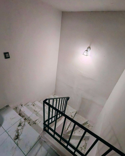 Casa 2 Recamaras, Sala, Cocina, Comedor, 2 Baños En Permuta