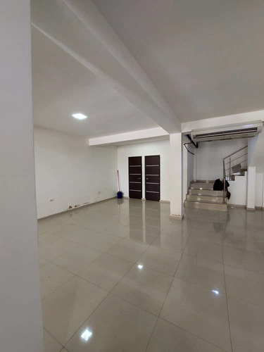 Imagen 5 de 11 de Local Comercial Porlamar.