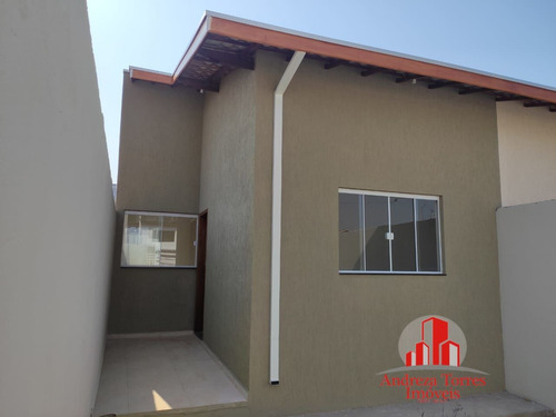 Casa À Venda No Bairro Piracangaguá - Taubaté/sp - 764