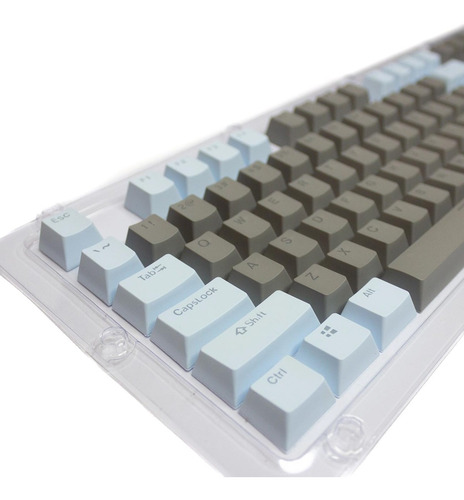 Imagen 2 de 3 de Keycaps Set Color Celeste Pastel + Negro