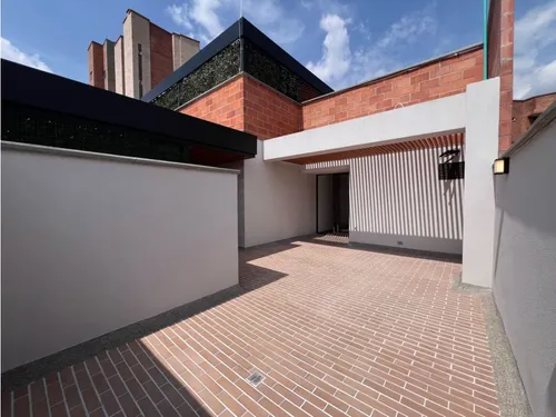 | V E N T A | Hermoso Penthouse En Laureles. Súper Ubicación