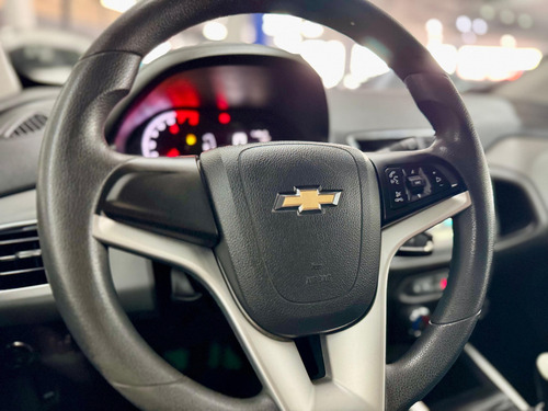 Chevrolet Onix Onix Hatch LT 1.4 8V FlexPower 5p Mec