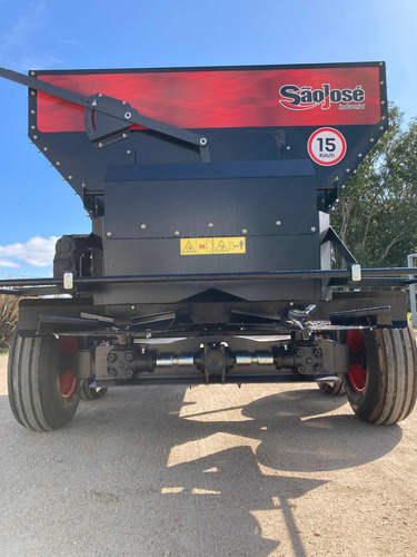 Fertilizadora De Abonos Y Fertilizantes Agricola 8500 Kg