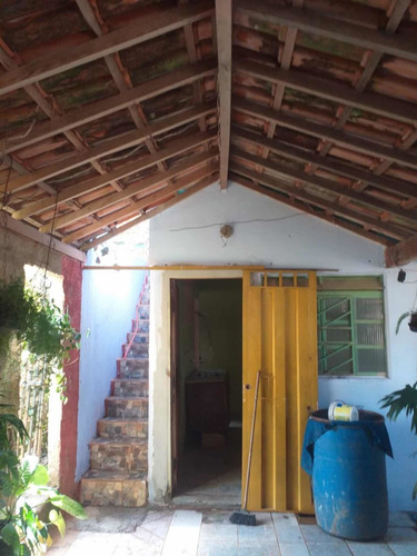Imagem 3 de 14 de Casa De 3 Quartos Dois Pavimentos