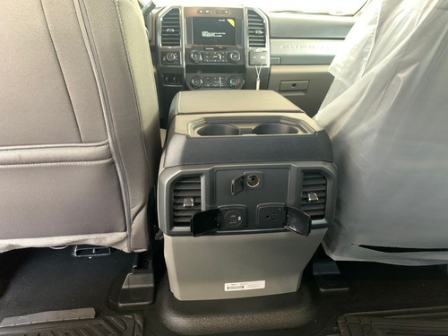 Imagen 9 de 12 de Ford F250 Super Duty 2022