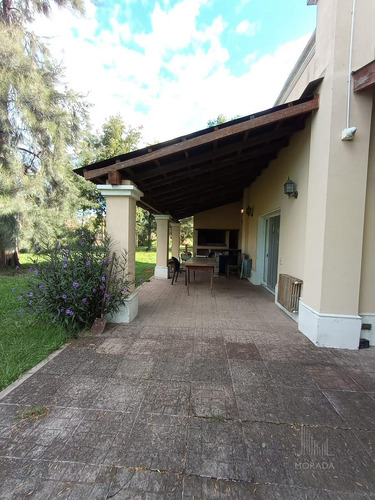 Casa Quinta En Venta 6 Ambientes Parada Robles