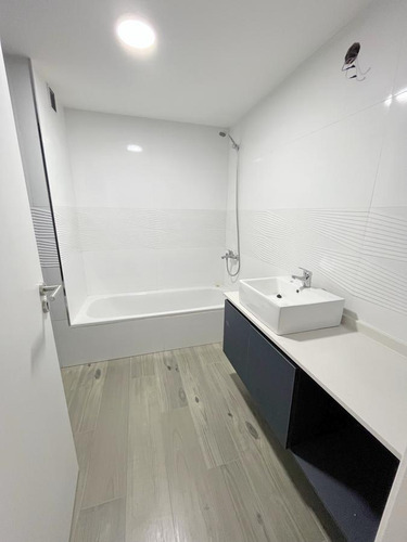 Departamento A Estrenar 2 Amb Con Balcon Terraza Monte Castro