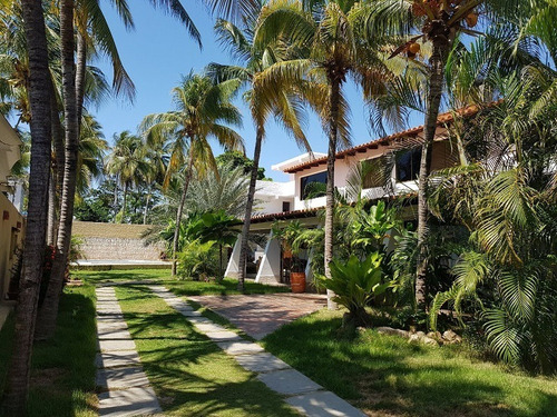 Belklia Giron Vende Posada En Chichiriviche (inc-030)