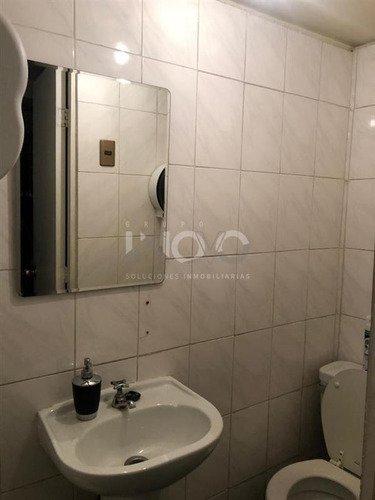 Oficina En Venta De 2 Privados En Santiago