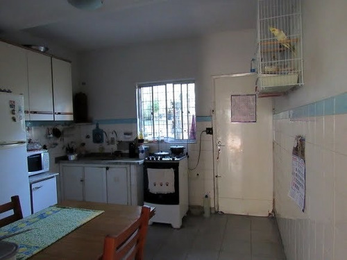 Imagem 2 de 4 de Prox Rua Dom Vilares - Sobrado - 2586