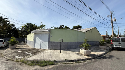 Linda Casa Plana De Esquina Com 260m2 Toda Reformada