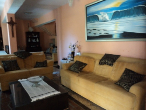 Casa Para Aluguel, 5 Dormitórios, Cavaleiros - Macaé - 1088