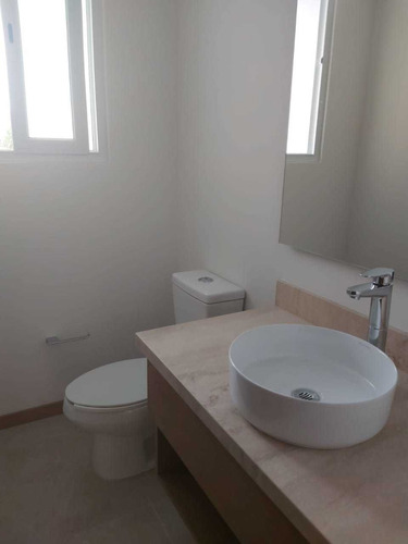 Departamento En Venta En Zavaleta