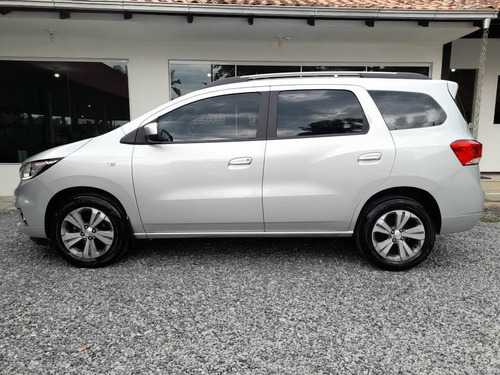 Imagem 3 de 10 de Chevrolet Spin Premier