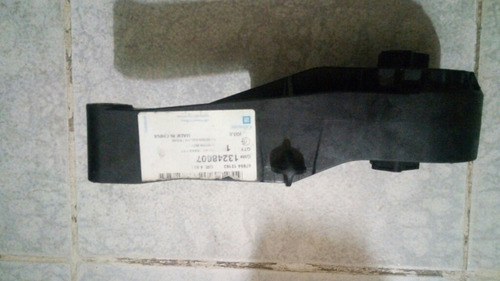 Imagen 3 de 3 de Soporte De Motor Chevrolet Cruze