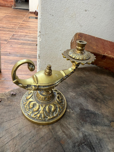 Candelabro Antigo De Bronze Amarelo (Usado)