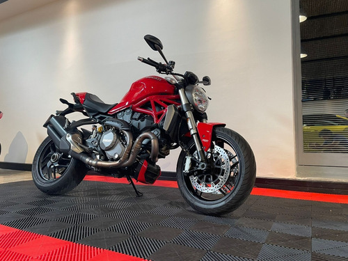 Imagen 4 de 7 de Ducati Monster 1200 Hilton Motors Co.