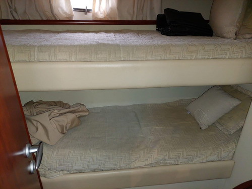 Riviera 48 Año 2009 2 Volvos Ips 600 Náutica Favarolo