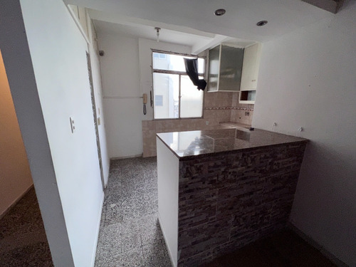Imagen 4 de 16 de Venta Apartamento 2 Dormitorios Centro Montevideo