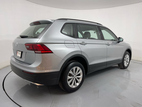 Volkswagen Tiguan TRENDLINE PLUS TSI DSG L4 150 HP