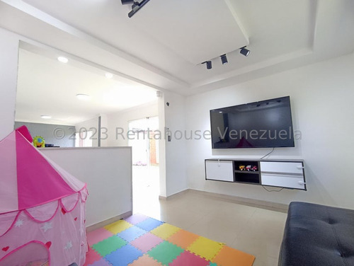 Venta Casa En Venta En Araguama Country, Maracay, (los Samanes) Ljsa 25-14279