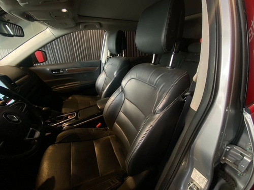 Renault Koleos 4X2 2.5 AT
