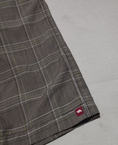 Bermuda Tony Hawk Talla 30 Color Café De Cuadros (Usado)