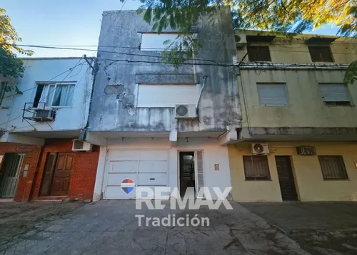 Casa En Venta Macrocentro 2 Habitaciones Y Cochera - foto 1